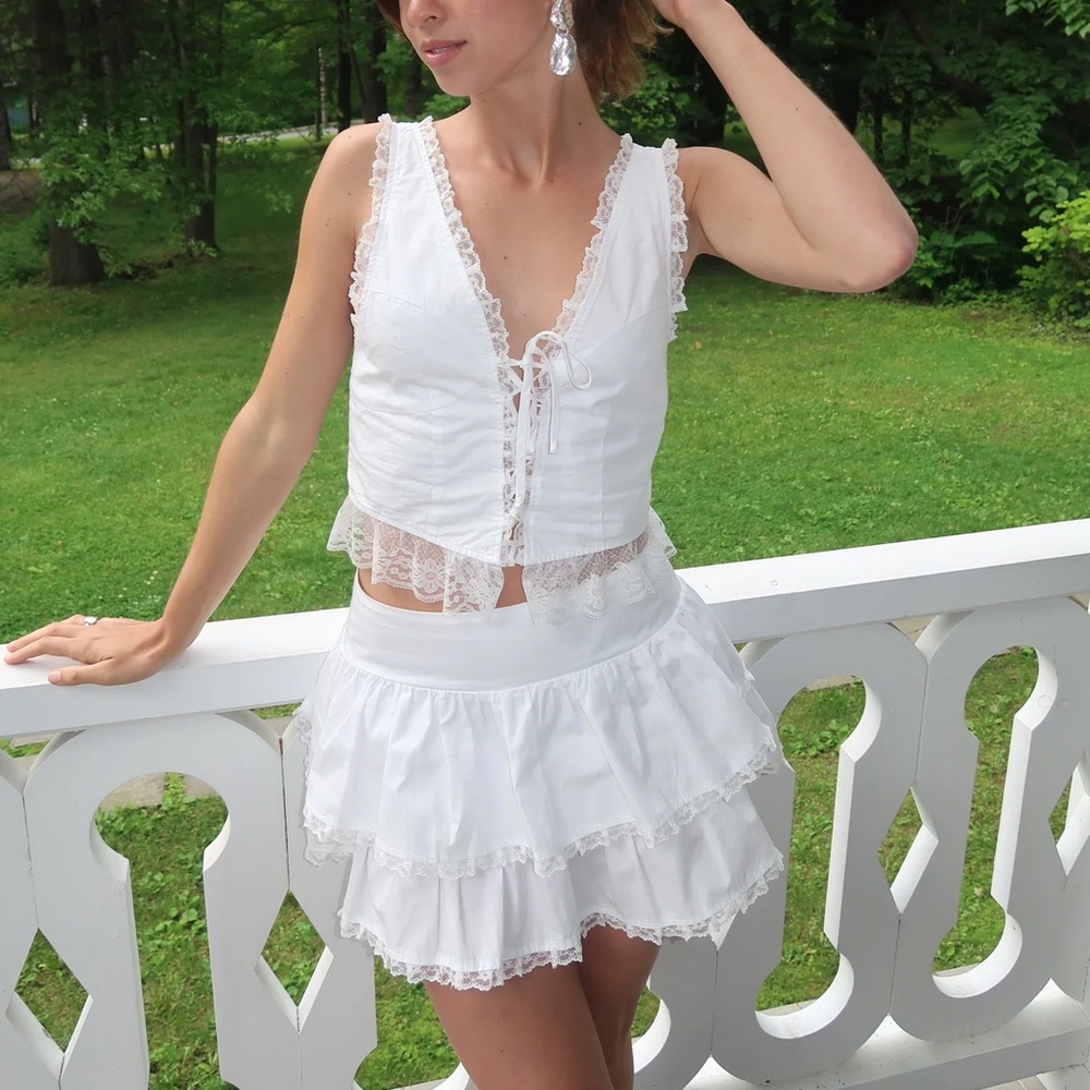 Elegant White Lace Trimmed Top